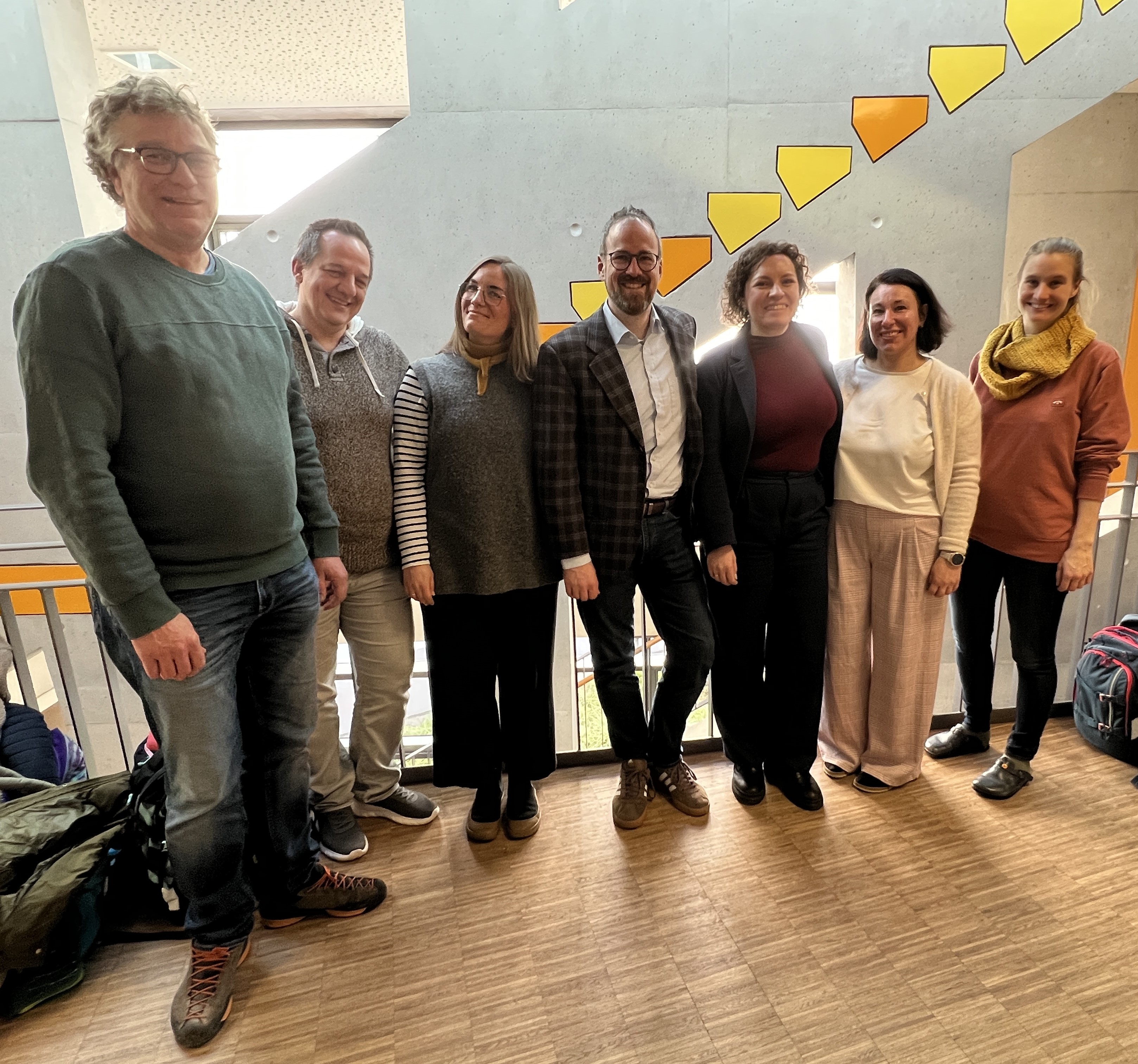 OB Dr. Florian Janik zu Besuch bei der Montessori-Schule Erlangen